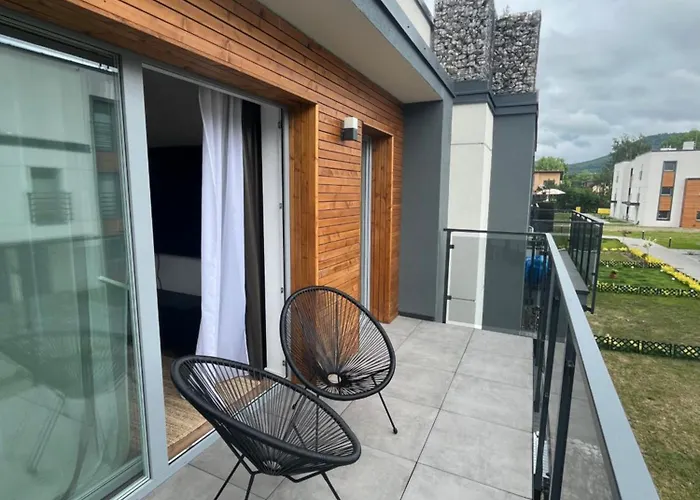 Trzy Sosny I Kurka *